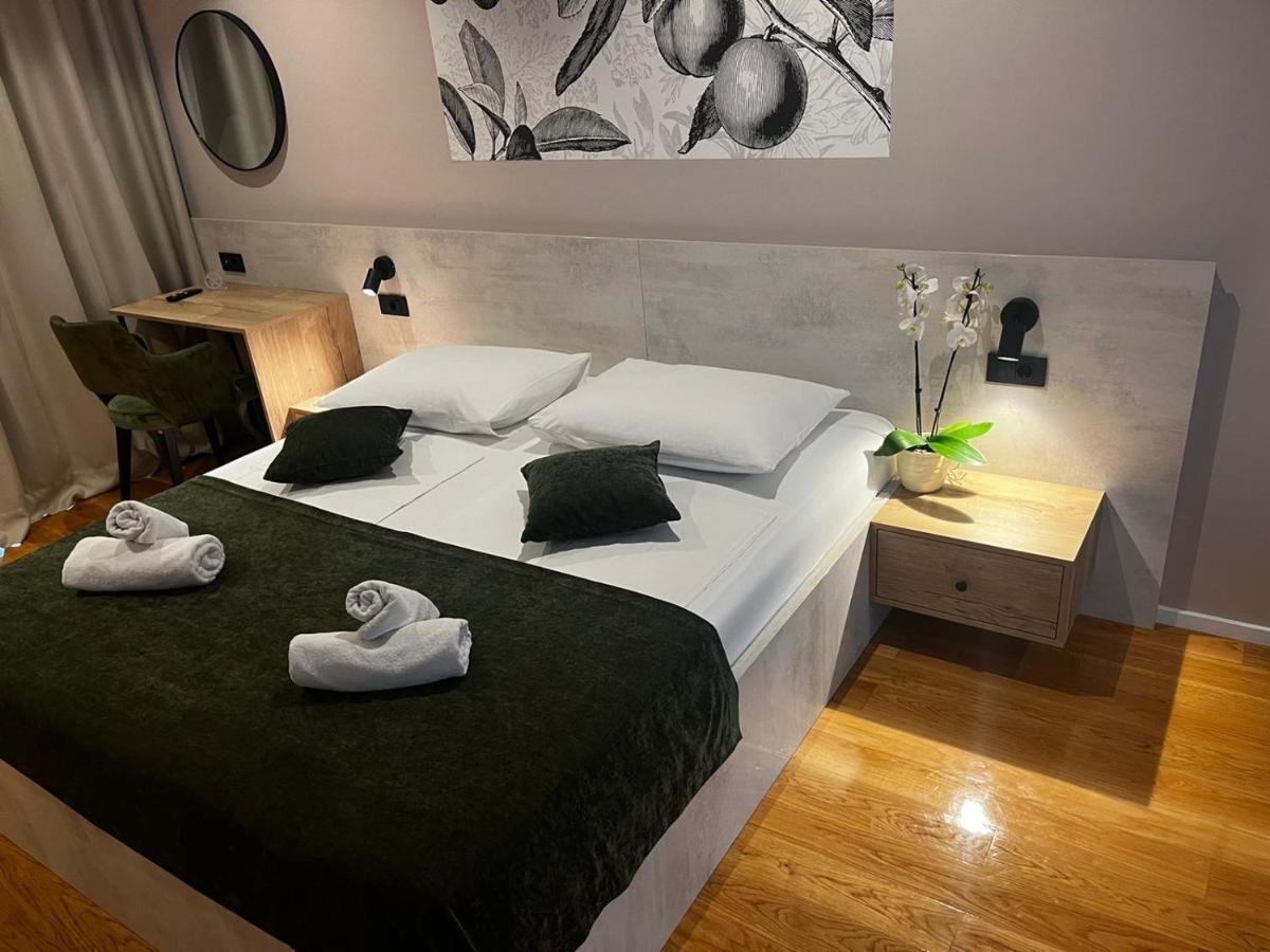 Memori Bed&Breakfast Rab Town Extérieur photo