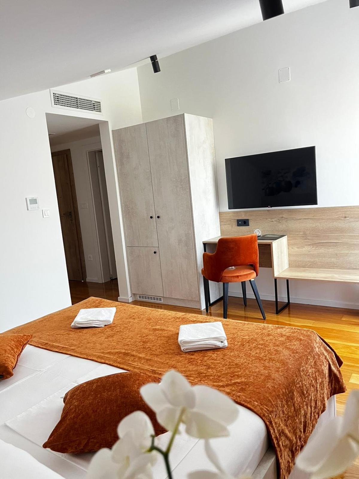 Memori Bed&Breakfast Rab Town Extérieur photo