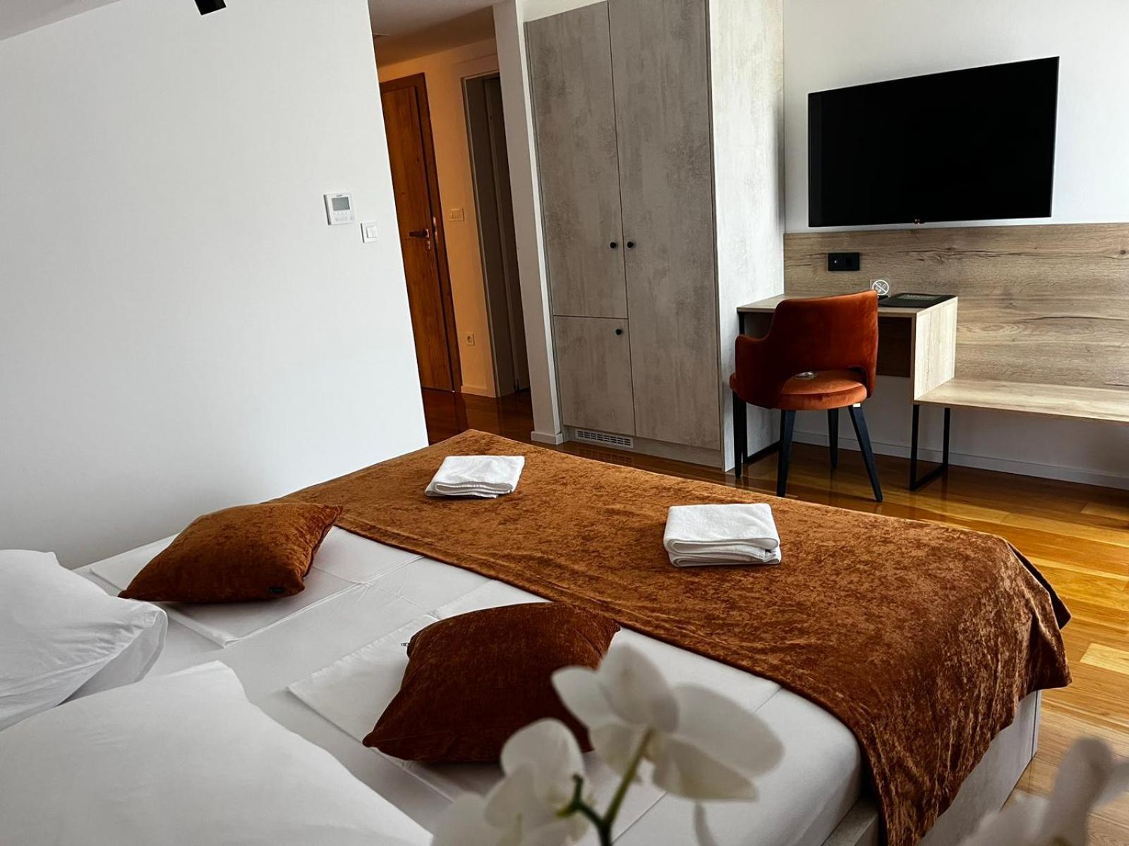 Memori Bed&Breakfast Rab Town Extérieur photo