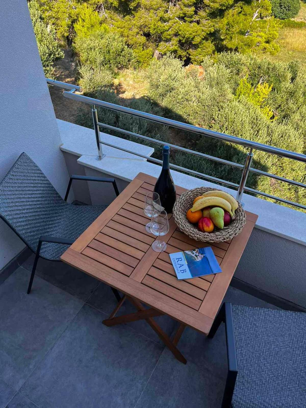 Memori Bed&Breakfast Rab Town Extérieur photo